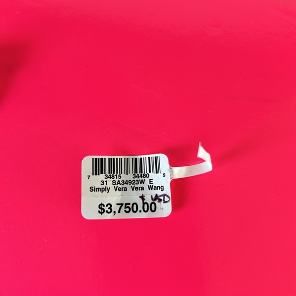 NWT 14kt Vera Wang diamond ring. Excluded from bundle discounts - Picture 12 of 13